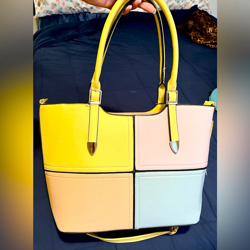 NWT Spring Color-block Tote 🌸